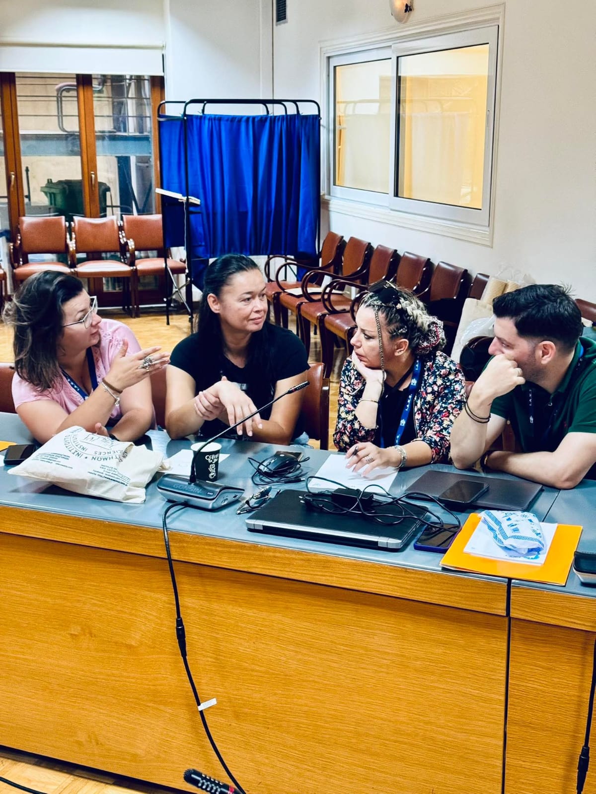 empathy-in-the-digital-age-macedonian-teachers-training-crete