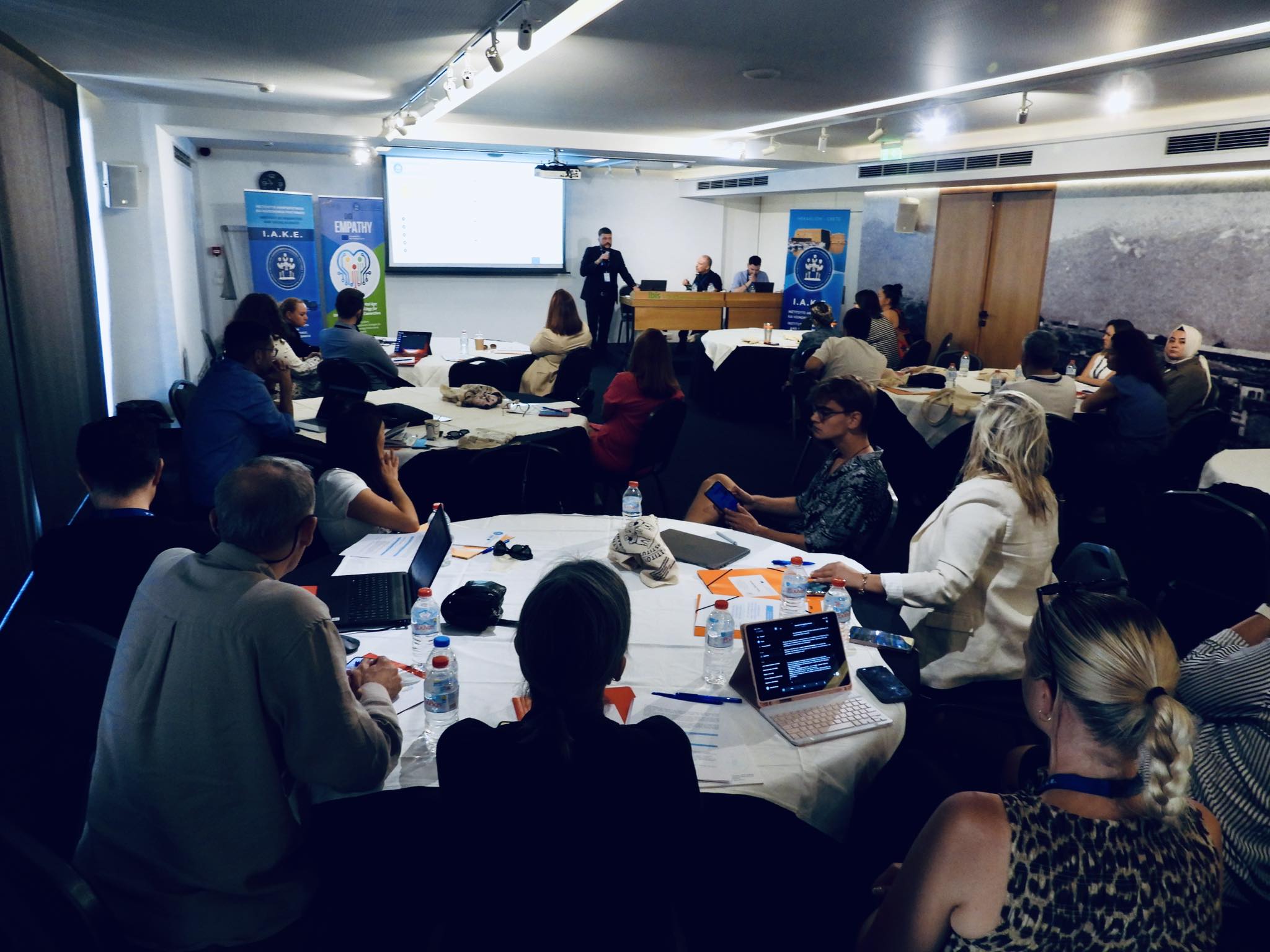 empathy-in-the-digital-age-macedonian-teachers-training-crete